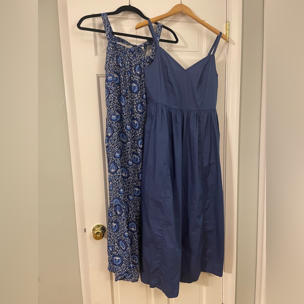 Set of 2 new Old Navy women’s dresses (M)